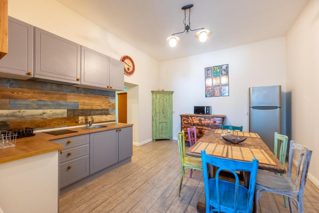 Cozyflat In The Central Арад Экстерьер фото